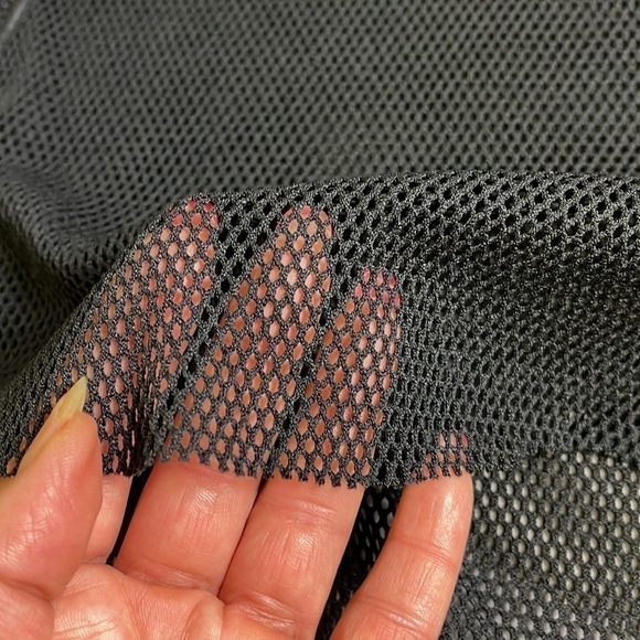 Alo yoga workout fishnet crop top - Picture 3 of 5